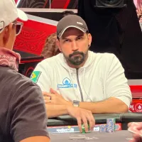 Gabriel Moura sofre com river na reta final do Main Event da WSOP