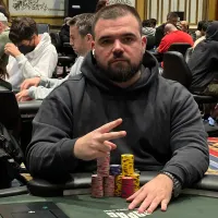 Pedro Padilha é o melhor brasileiro no Dia 1 do Evento #94 da WSOP