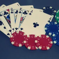 Royal Flush rende seis dígitos para tailandês no All in or Fold do GGPoker