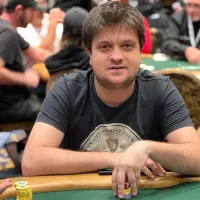 Eduardo Silva é o Brasil na mesa final do Colossus da WSOP Online