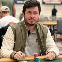 Dennys Ramos bate Adrian Mateos, crava #45-High e é tricampeão do WCOOP