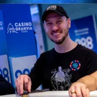 Ian Simpson volta a vencer Homegame Tuesdays do 888poker; assista