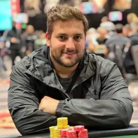 João Simão lidera brasileiros classificados ao Dia 3 do Main Event-H do WCOOP