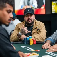 Marcelo Inácio lidera dupla classificada no Dia 1A do Main Event do CGP Gramado