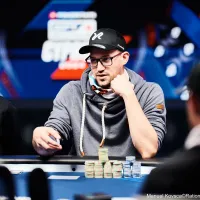 Robert James é o chip leader do Main Event do EPT Chipre rumo ao Dia 4