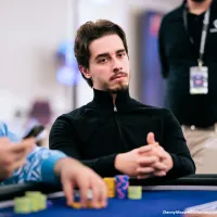 Felipe Ketzer sobe ao estrelado pódio do Evento #50 do EPT Chipre