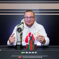 Léo Rizzo é campeão do Torneio dos Empresários do BSOP Millions e fatura R$ 1 milhão