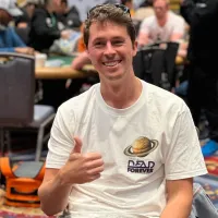 Bruno Volkmann e mais seis brasileiros passam ao Dia 2 do Mini ME da WSOP Paradise