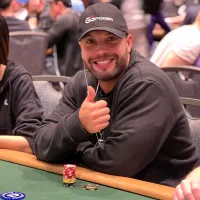 Leo Alcantara avança para o Dia Final do Mini Main Event da WSOP Paradise