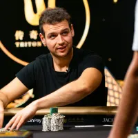 85% de split e drawing dead no flop: Michael Addamo sofre na Triton Main Event