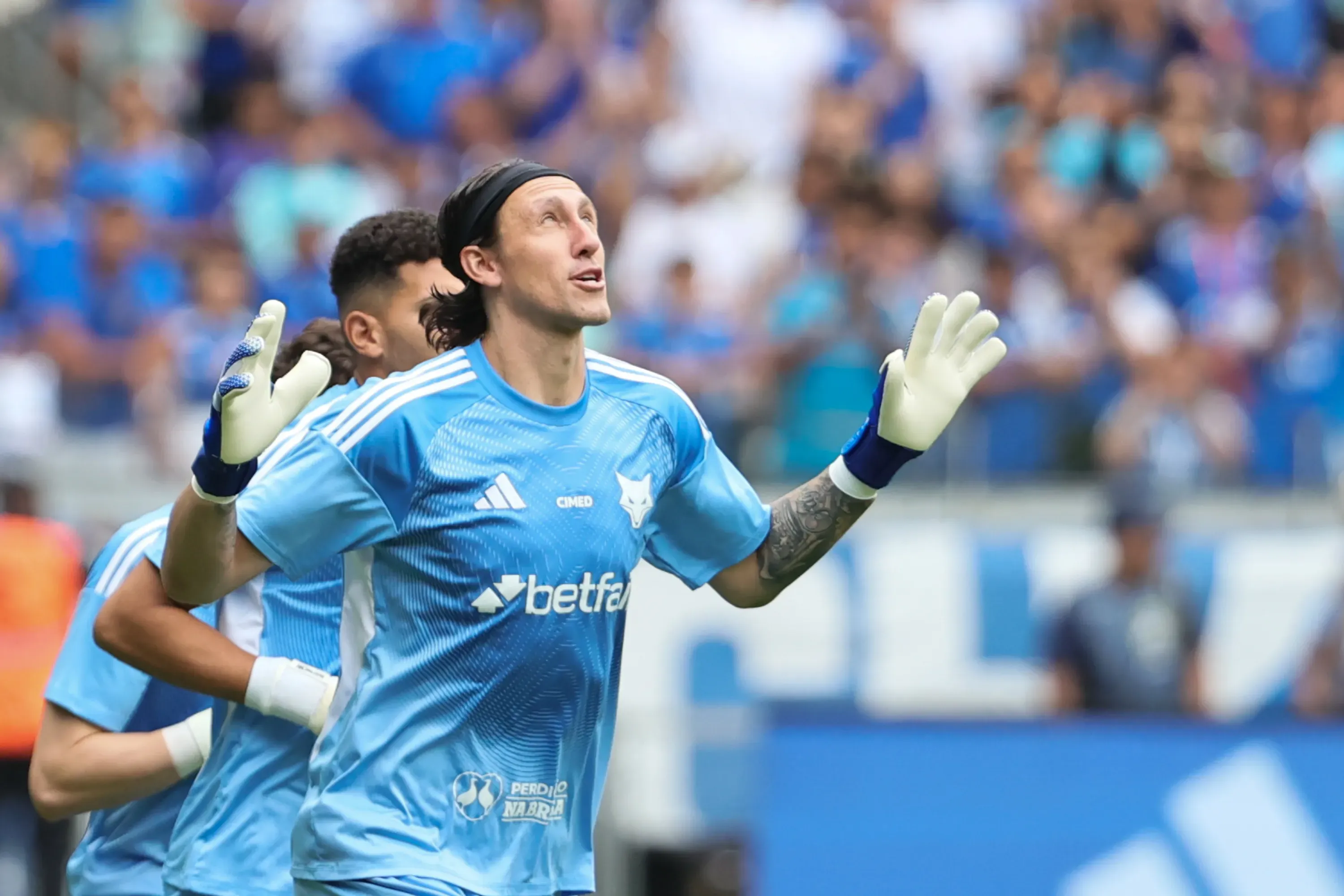 Cássio durante partida pelo Cruzeiro. Foto: Gilson Lobo/AGIF