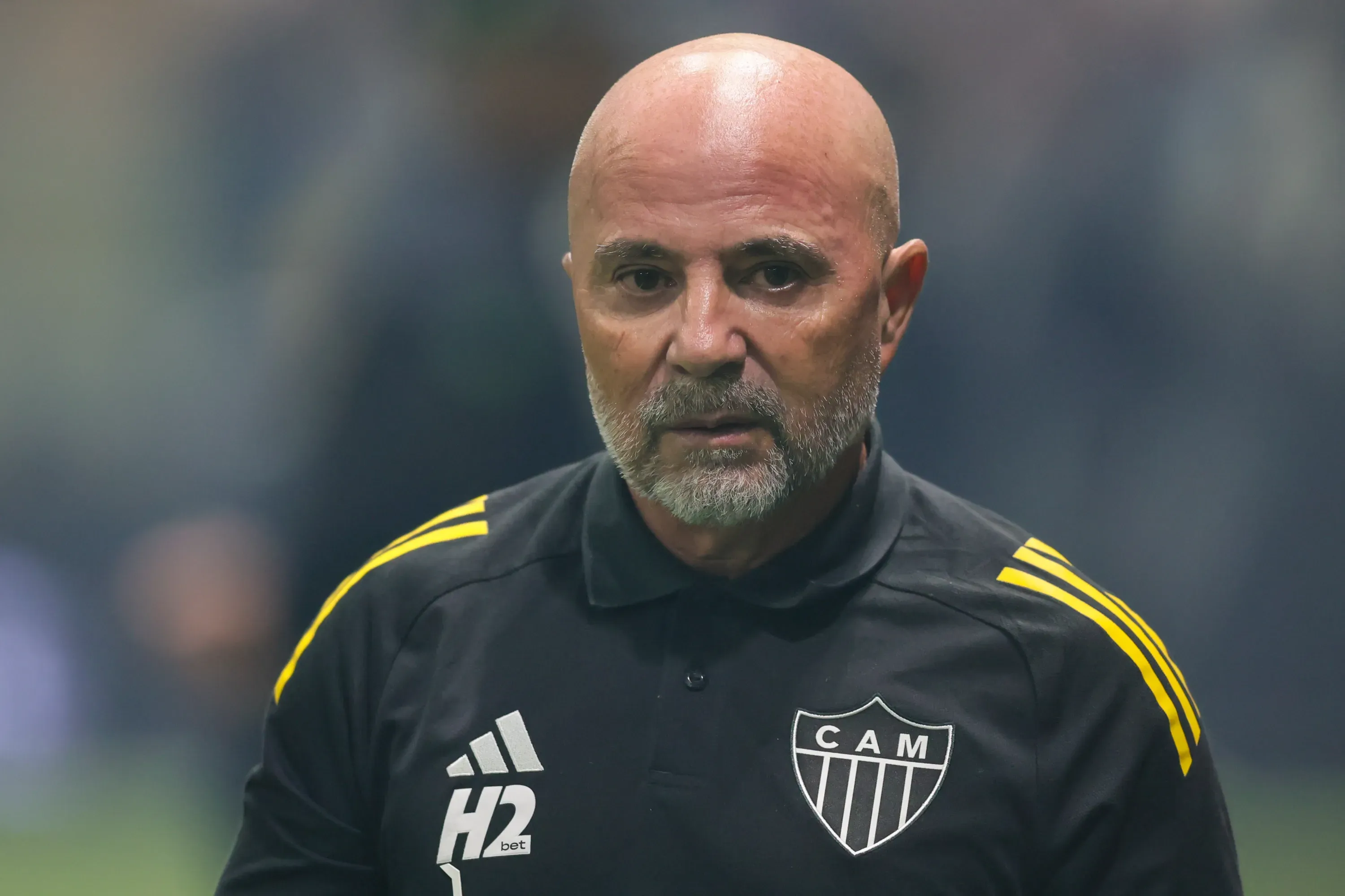 Jorge Sampaoli tecnico do Atletico-MG durante partida contra o Fortaleza no estadio Arena MRV pelo campeonato Brasileiro A 2025. Foto: Gilson Lobo/AGIF
