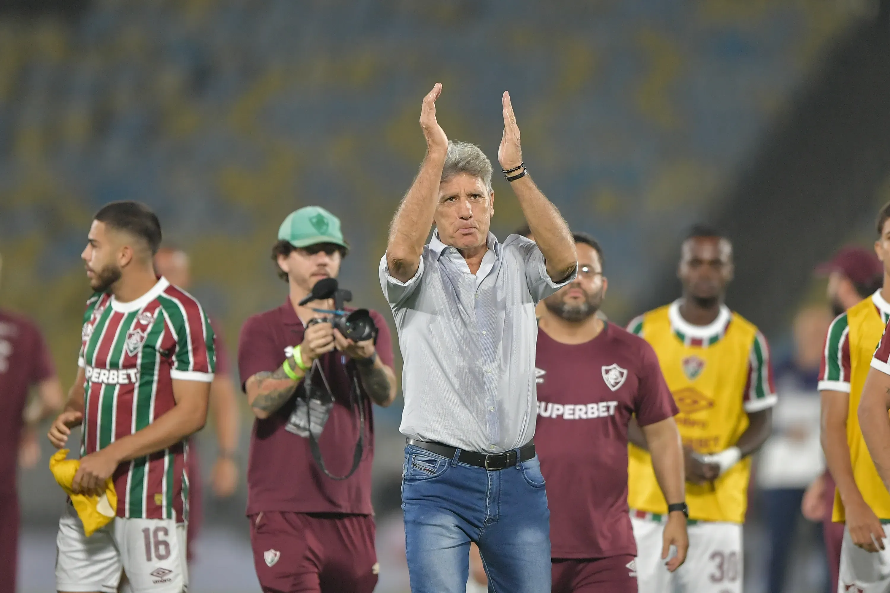 Renato Gaúcho durante partida no comando do Fluminense. Foto: Thiago Ribeiro/AGIF