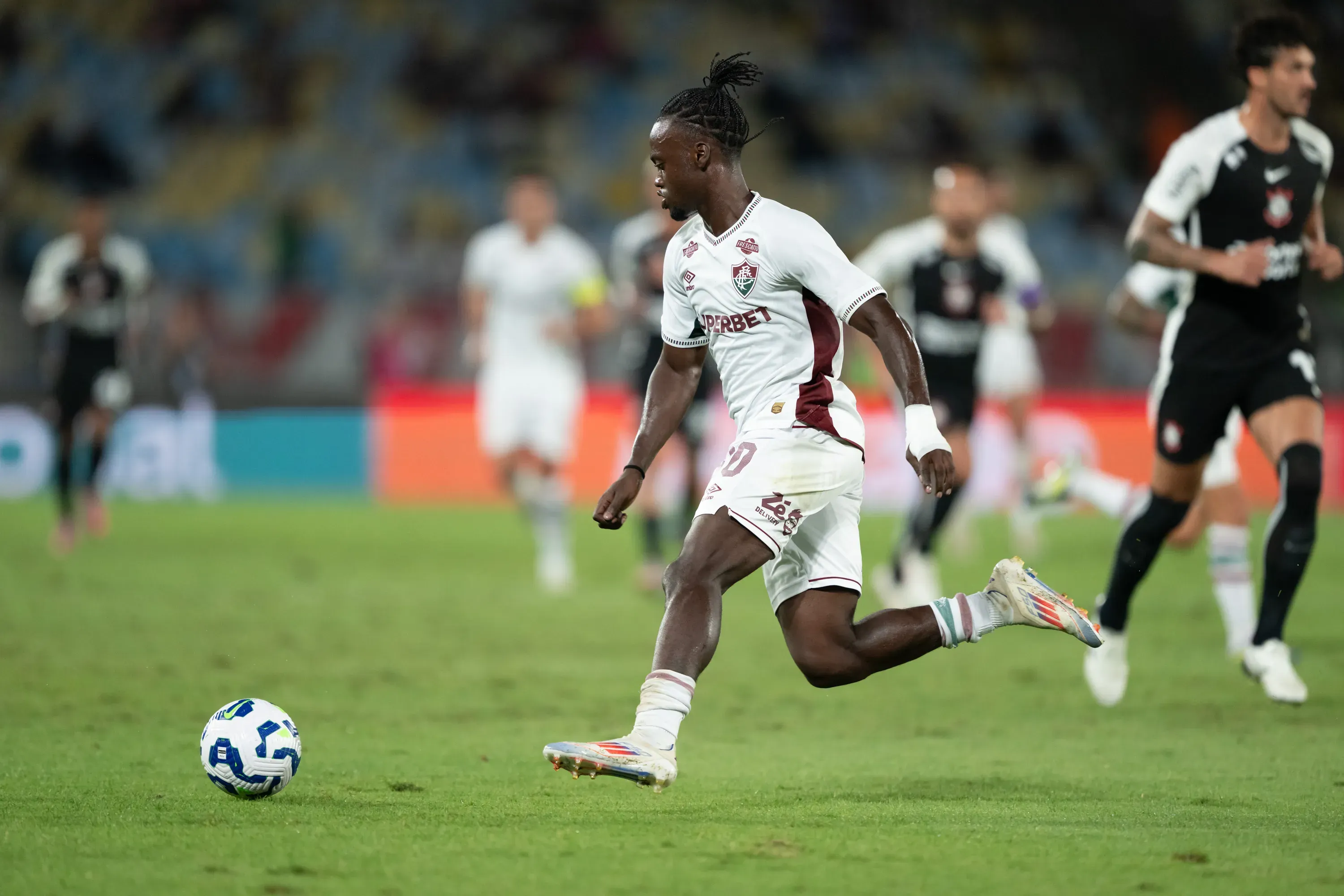 Santi Moreno durante partida pelo Fluminense. Foto: Jorge Rodrigues/AGIF