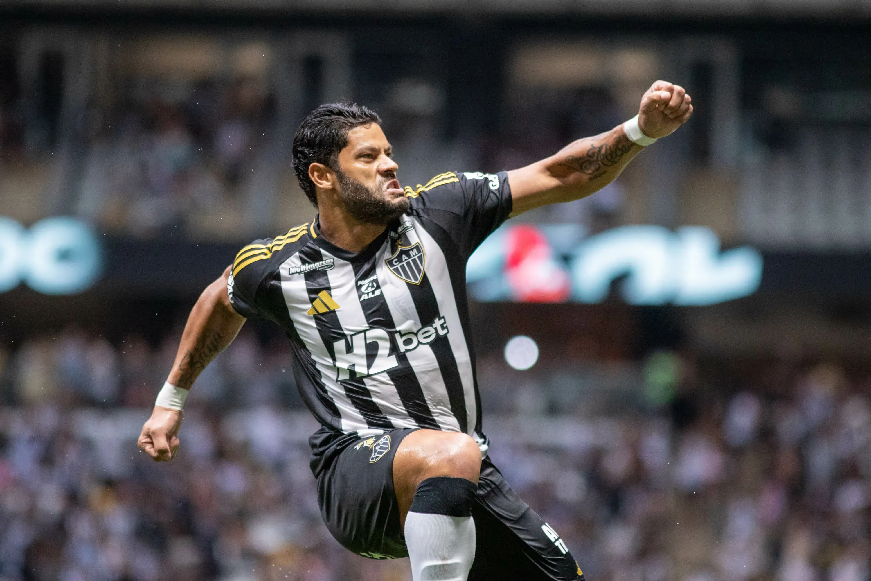 Hulk jogador do Atletico-MG comemora seu gol durante partida contra o Vasco no estadio Arena MRV pelo campeonato Brasileiro A 2025. Foto: Fernando Moreno/AGIF
