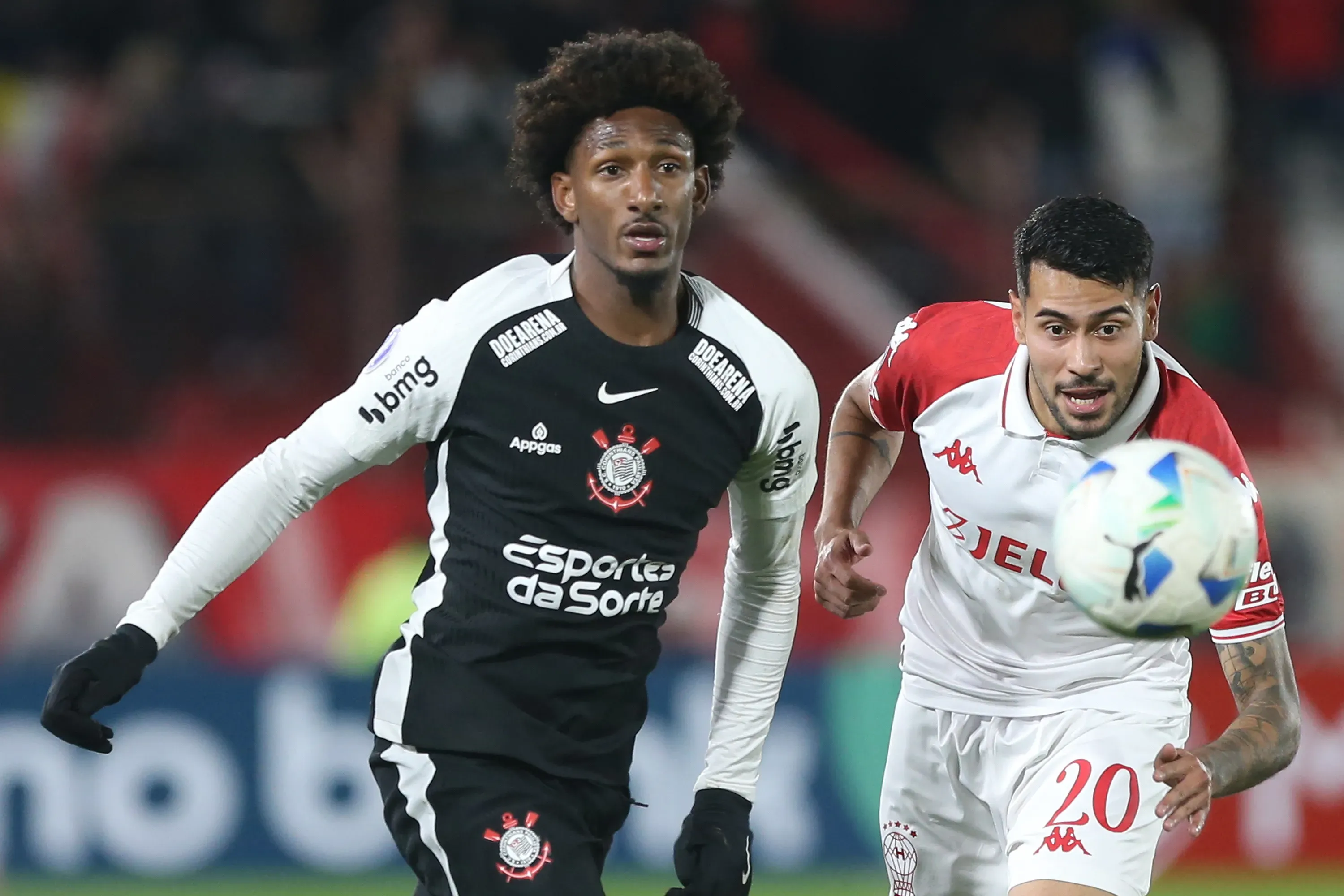 Emmanuel Ojeda ha jugado 37 partidos en Huracán, anotando 2 goles y entregando 2 asistencias. Imagen: Getty