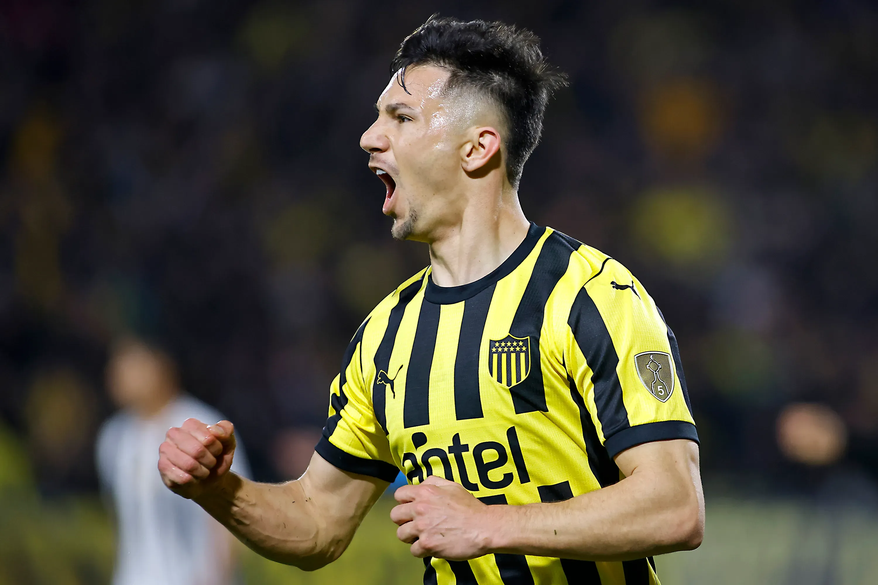 Maxi Silvera termina su contrato y distintos clubes van por su fichaje. (Photo by Ernesto Ryan/Getty Images)