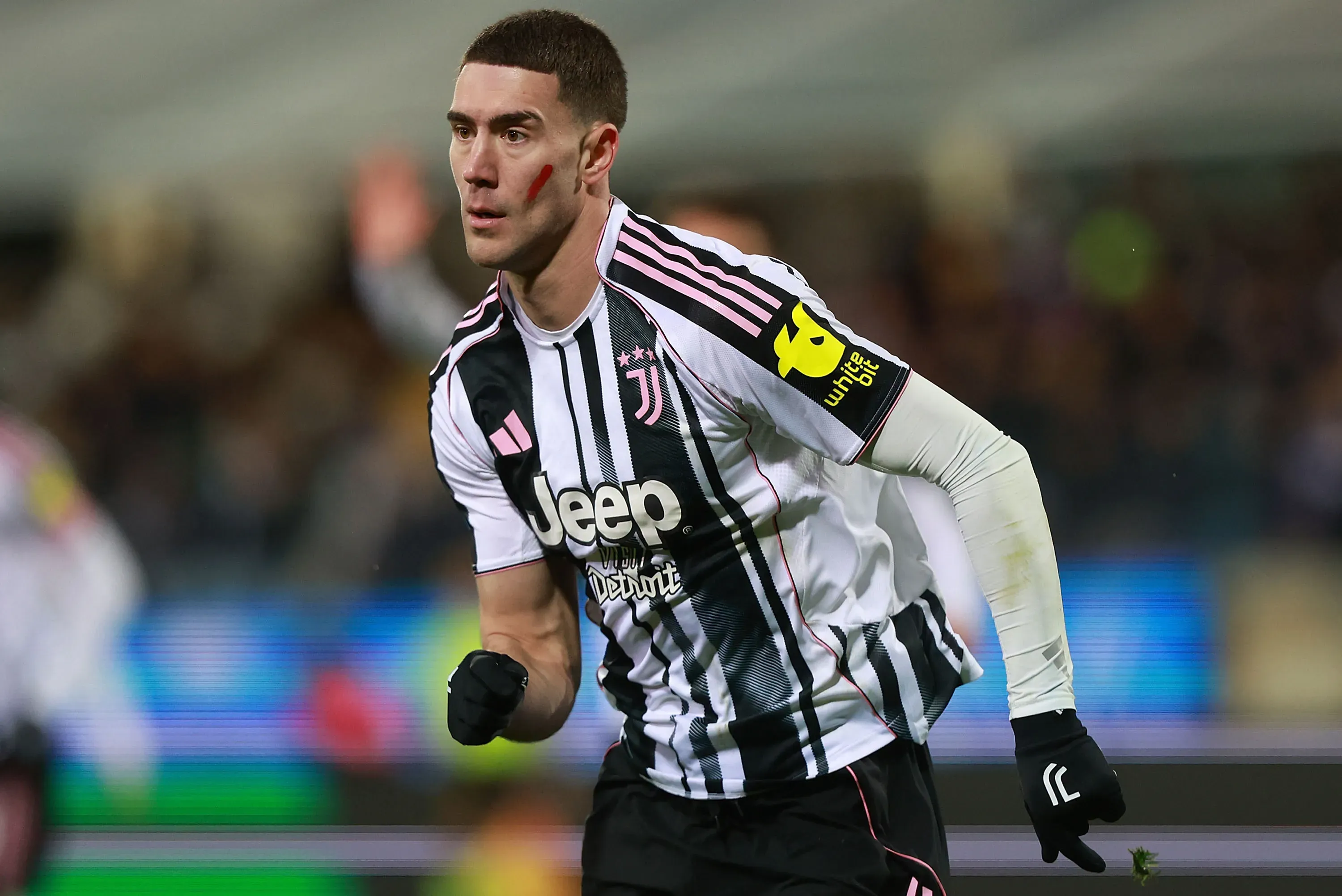 Vlahovic deve deixar a Juventus. Foto: Gabriele Maltinti/Getty Images