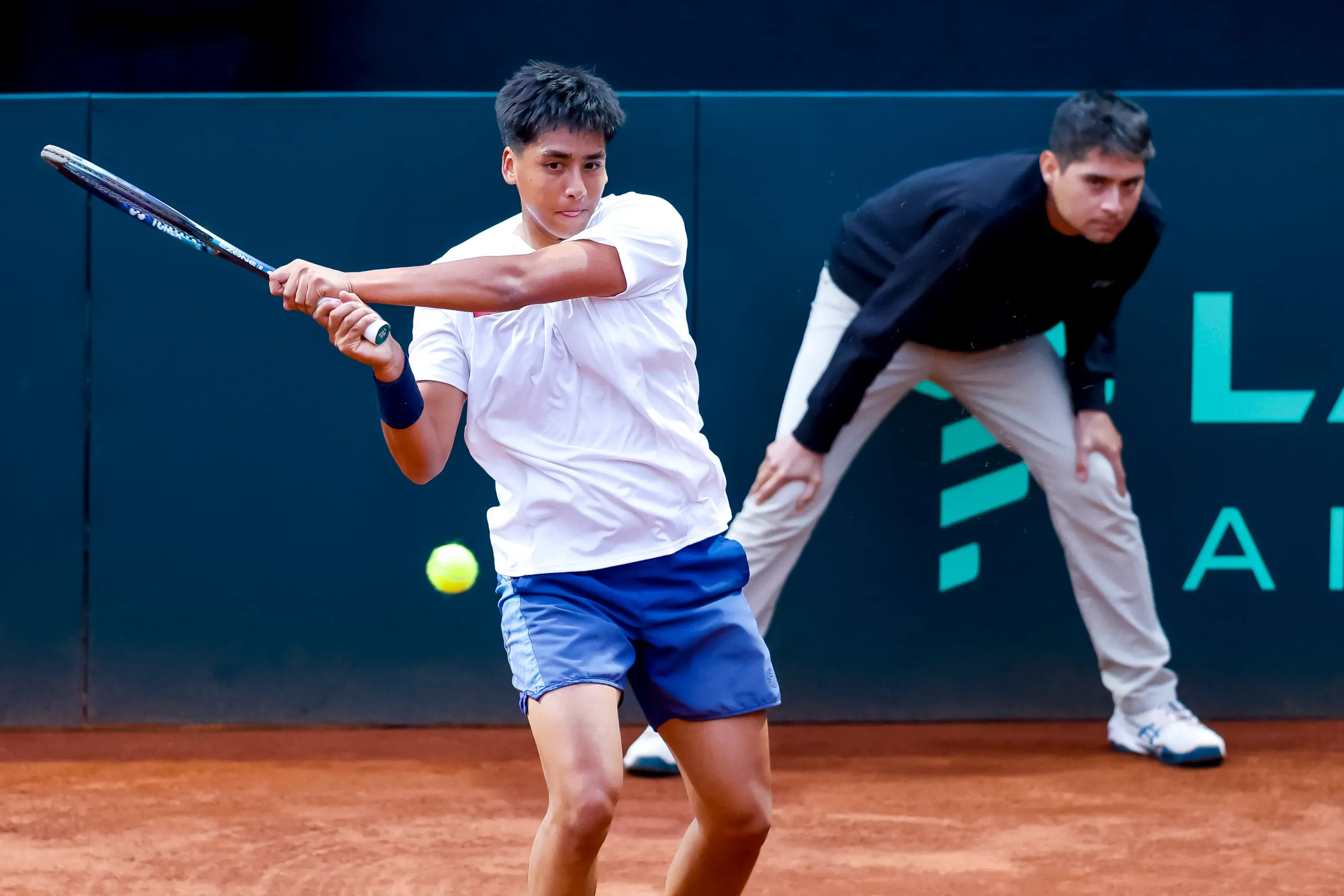 Daniel Núñez sumó un nuevo título. Foto: Pepe Alvujar/Photosport