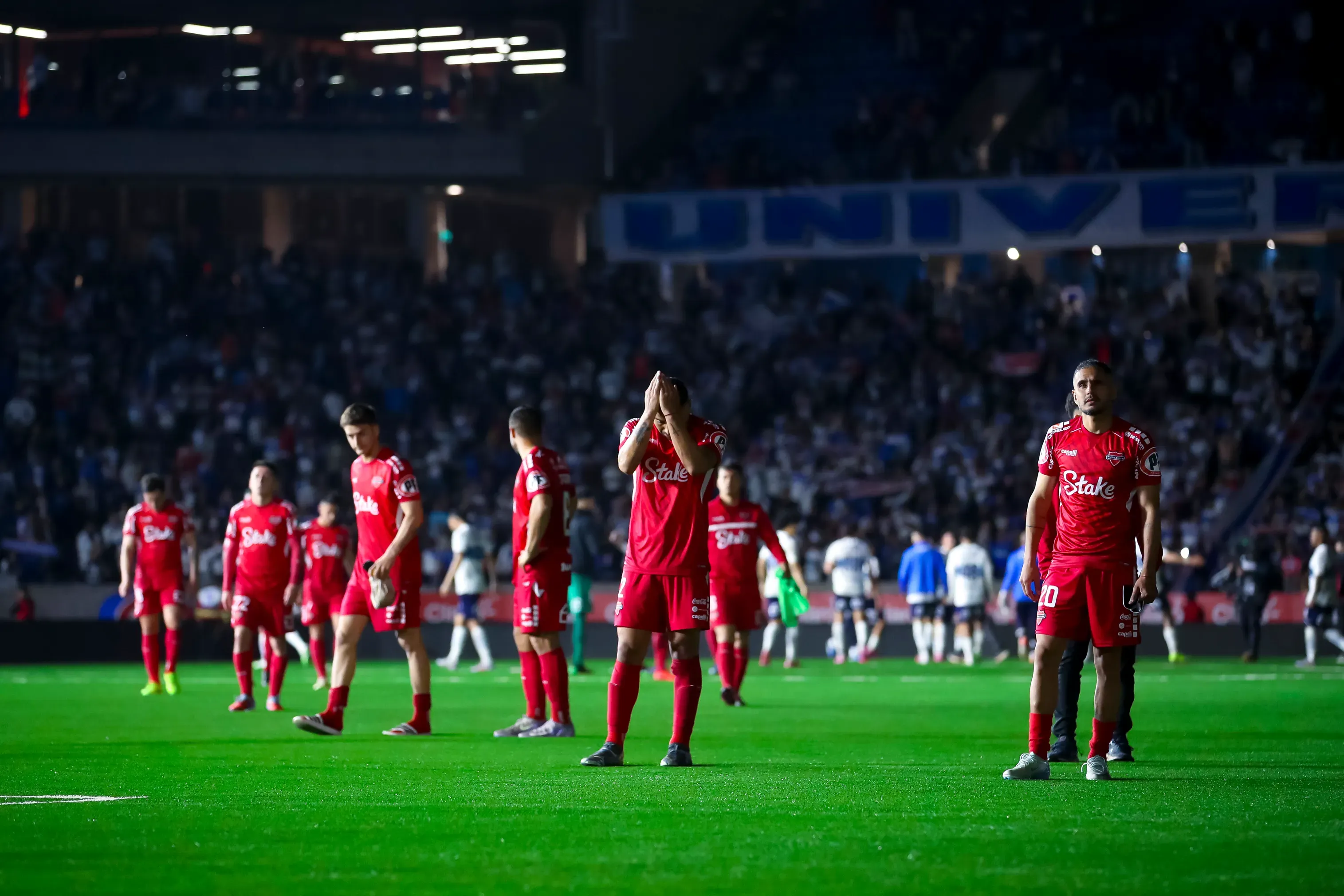 Ñublense llegó a nueve partidos sin victorias en esta Liga de Primera 2025. | Foto: Photosport. 