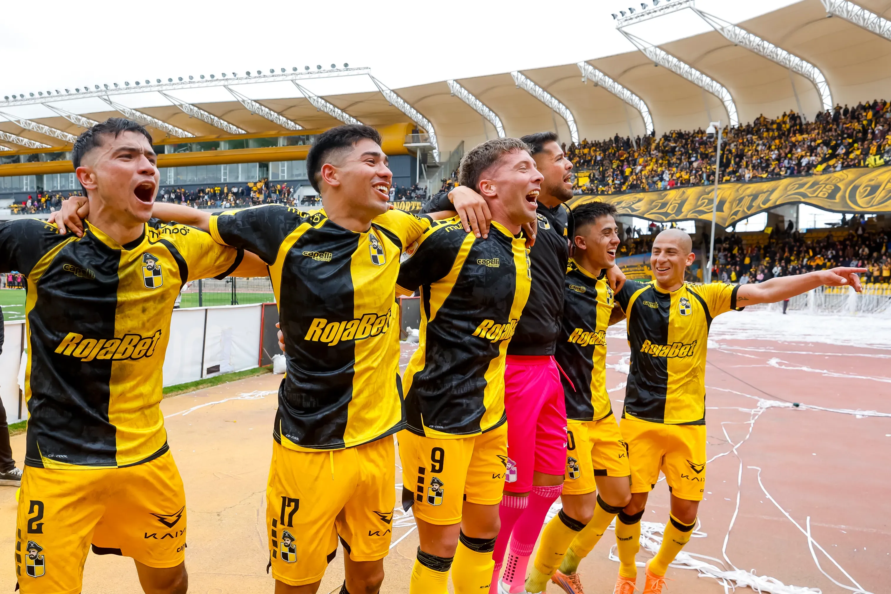 Francisco Salinas ya supo superar a Colo Colo en el pasado | Photosport