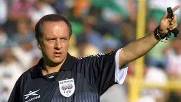 Eduardo Brizio y su pasado como juez del futbol mexicano.