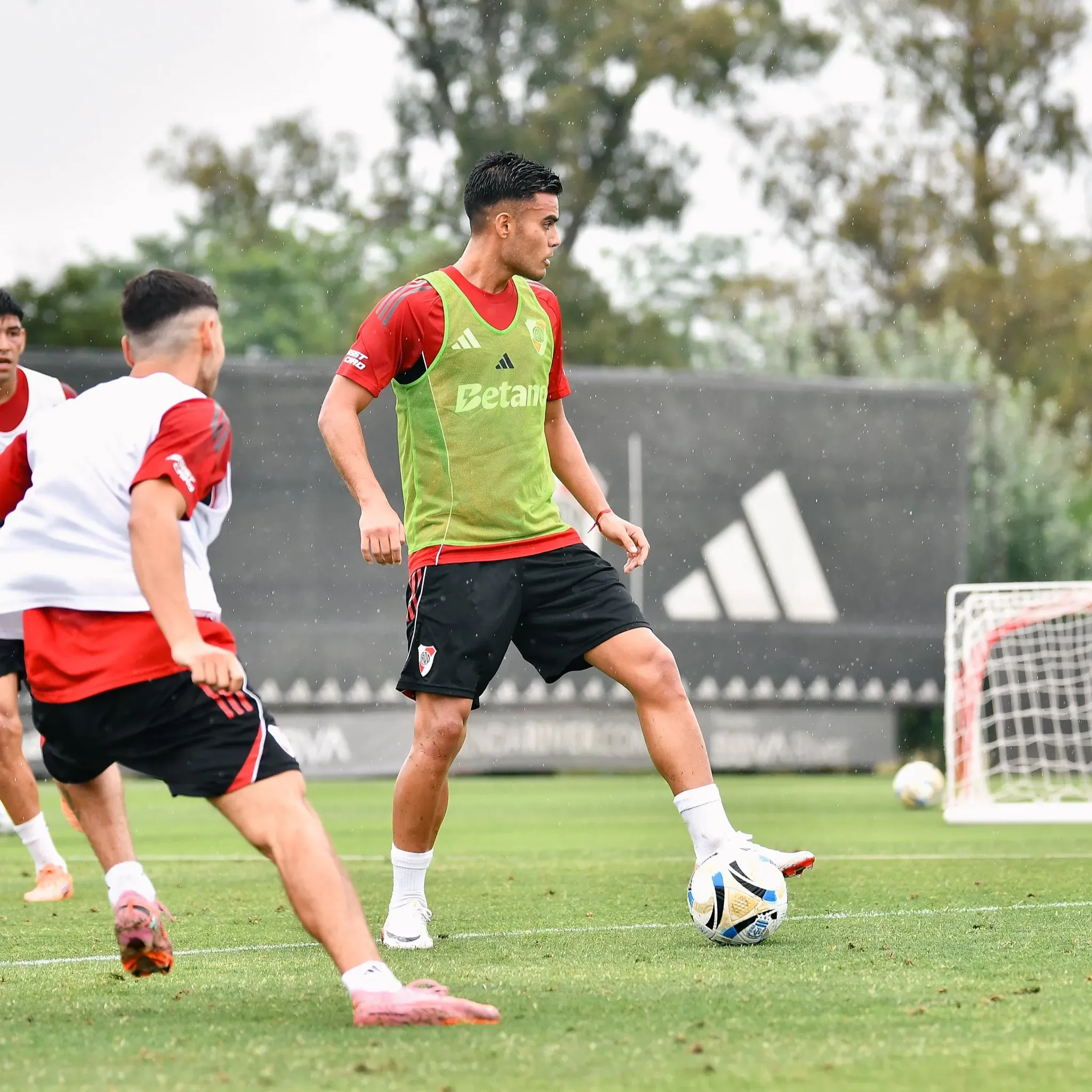 Fausto Vera entrenando. (Foto: Prensa River)