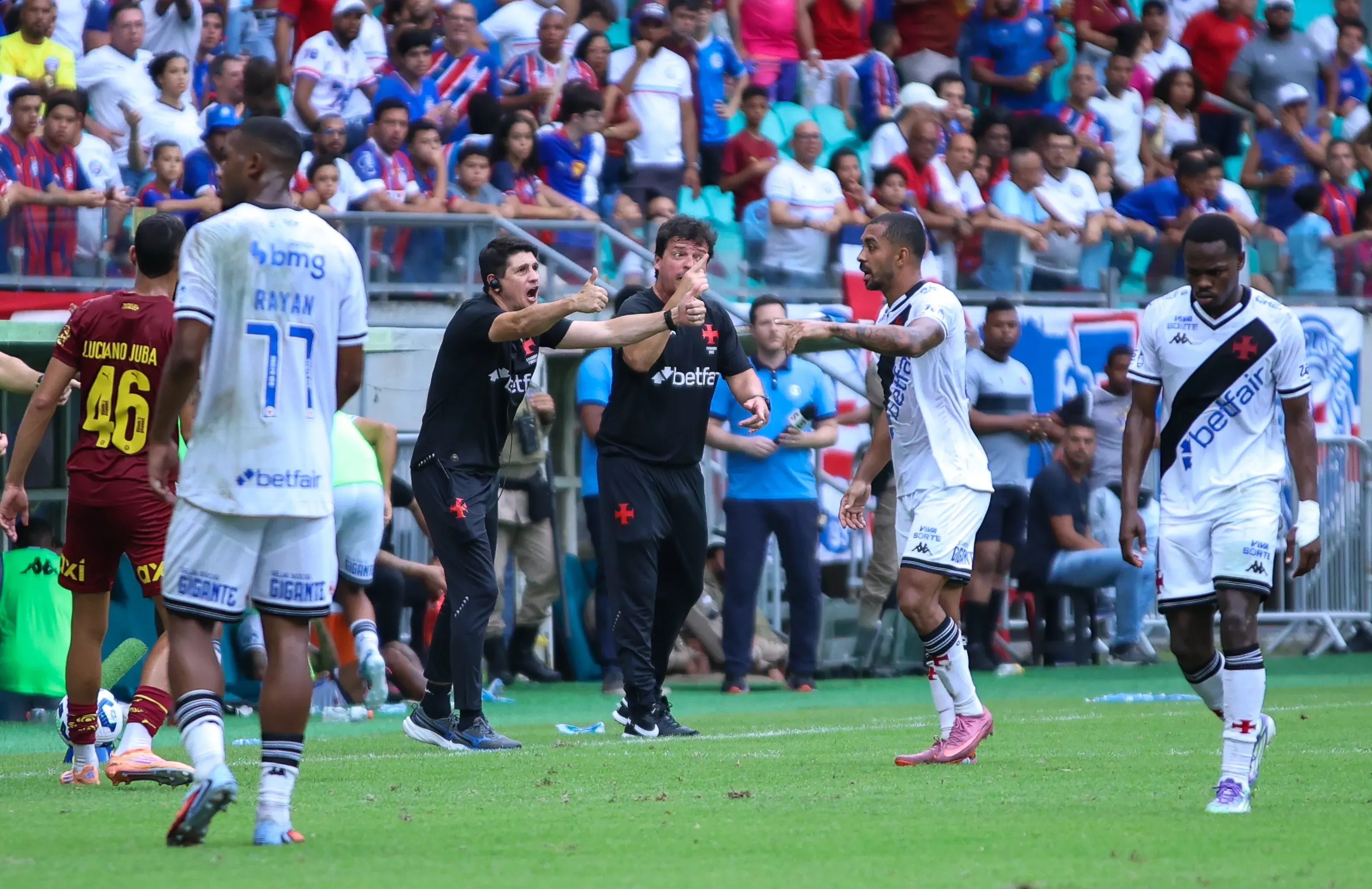 Fernando Diniz técnico do Vasco durante partida contra o Bahia. Foto: Marcio Jose/AGIF
