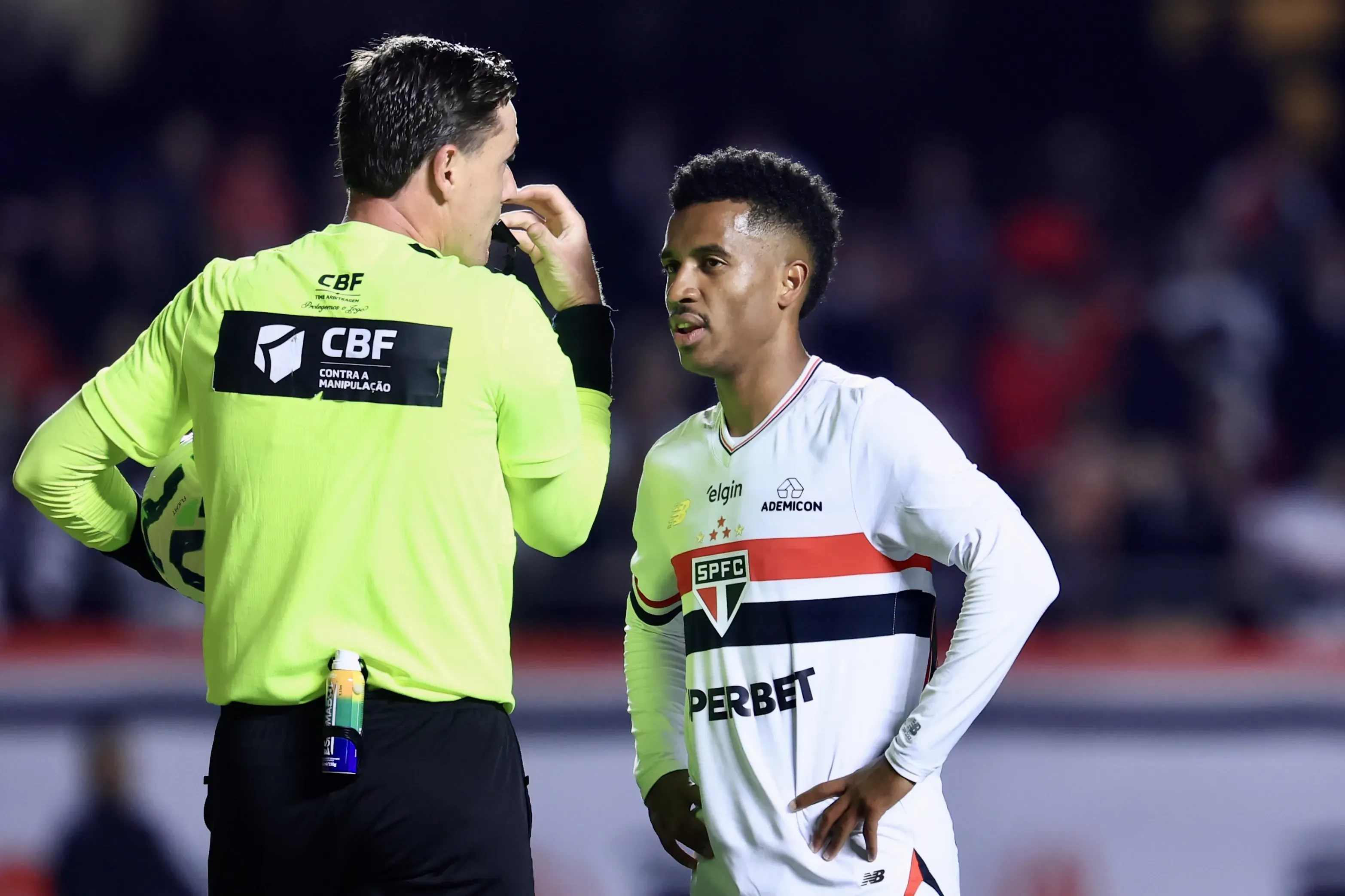 Volante Marcos Antônio é observado por Boto desde os tempos de Shakhtar e entrou na mira do Mengão para 2026 – Foto: Marcello Zambrana/AGIF