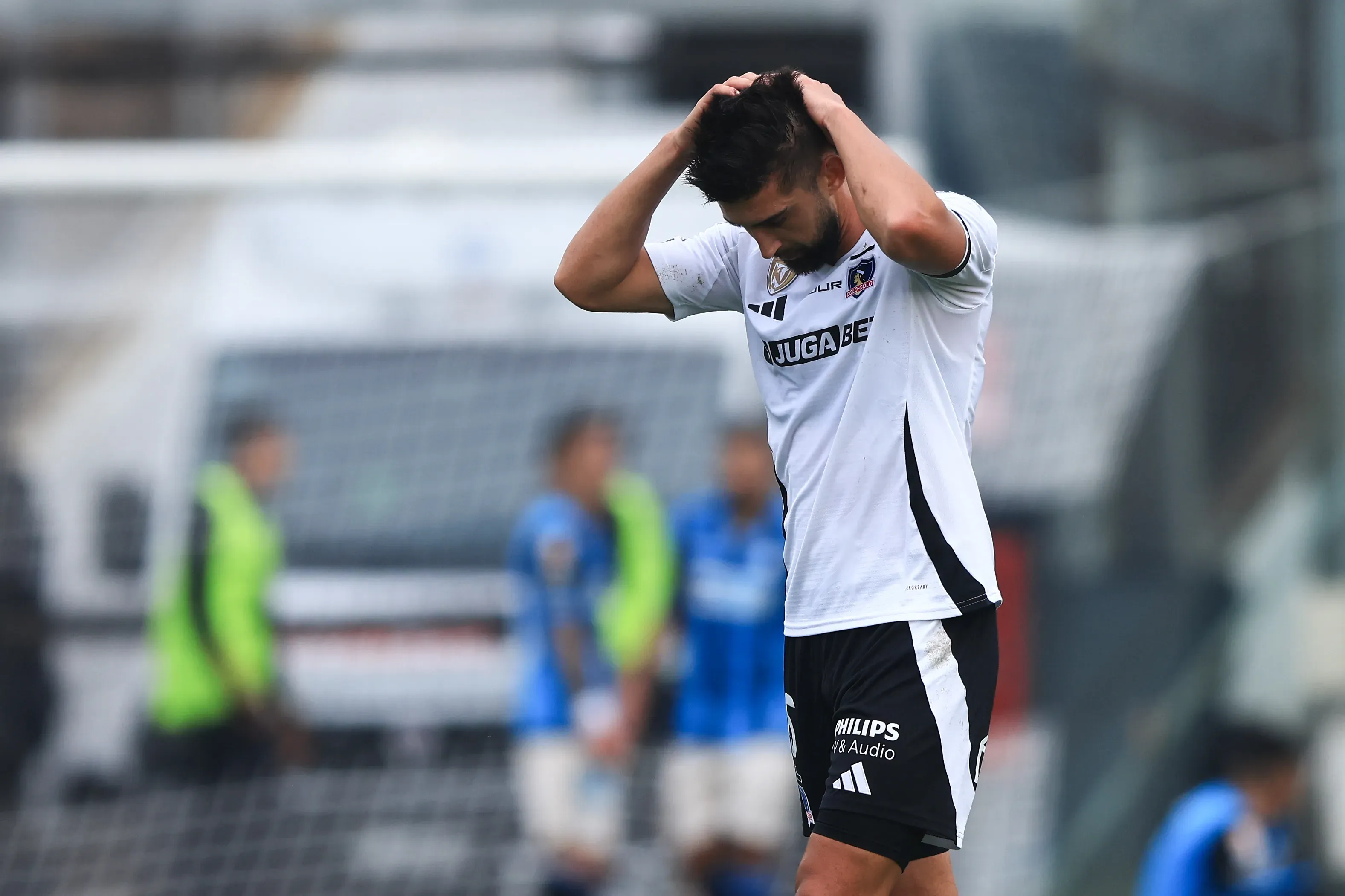 Emiliano Amor no sigue en Colo Colo y ahora busca club en Argentina