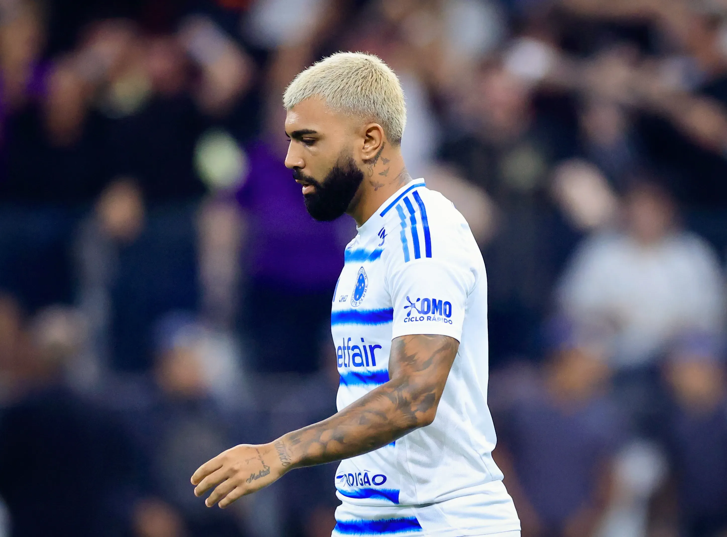 Gabigol foi muito criticado após perder pênalti decisivo em eliminação do Cruzeiro. Foto: Marcello Zambrana/AGIF
