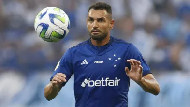 Gilberto pode ter salário de R$ 750 mil em outro grande clube do Brasil (Photo by Miguel Schincariol/Getty Images)