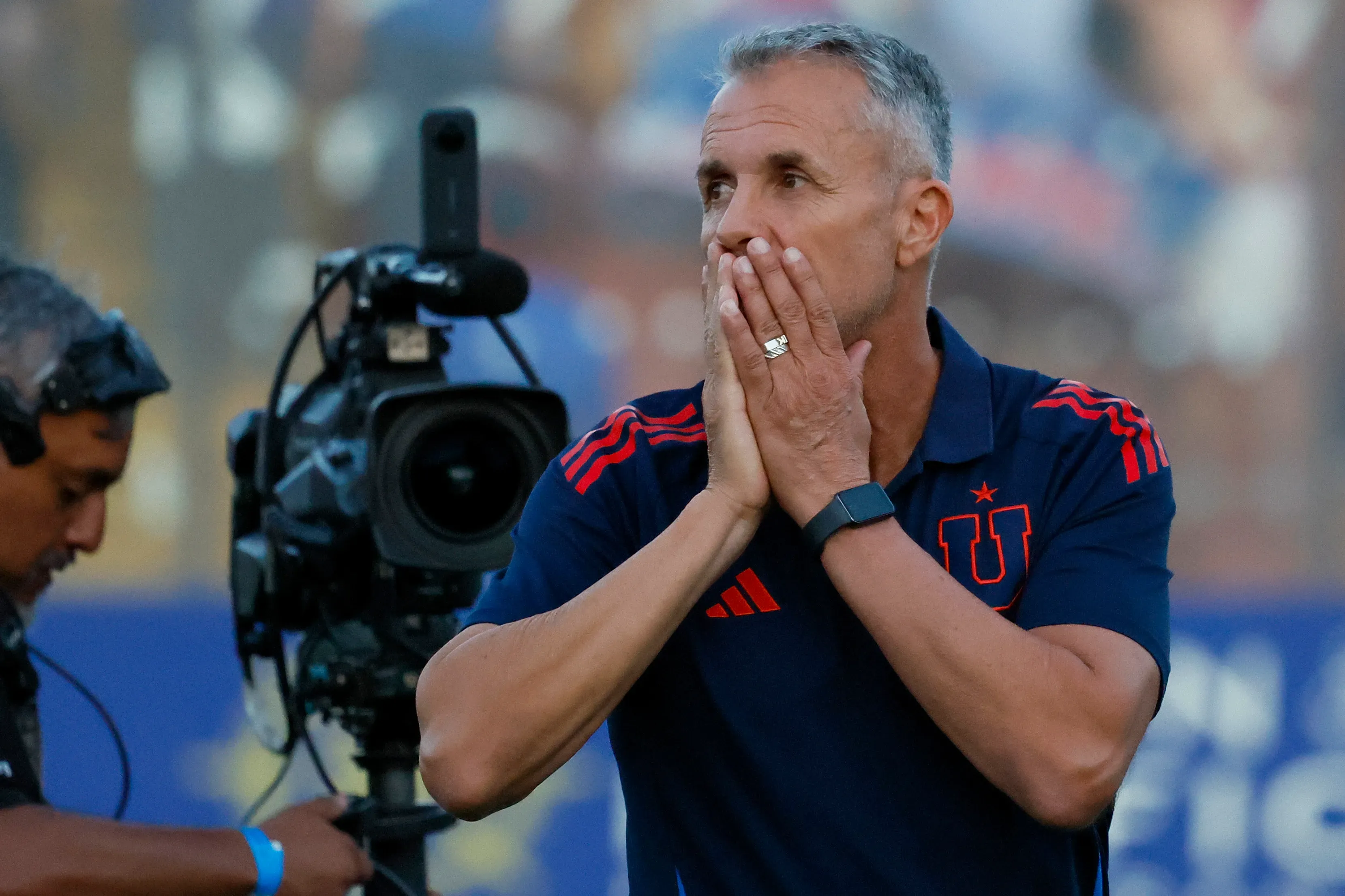 Como a Rafa Gorgory: el momento exacto en que al DT de la U se le rompió el corazón | Photosport