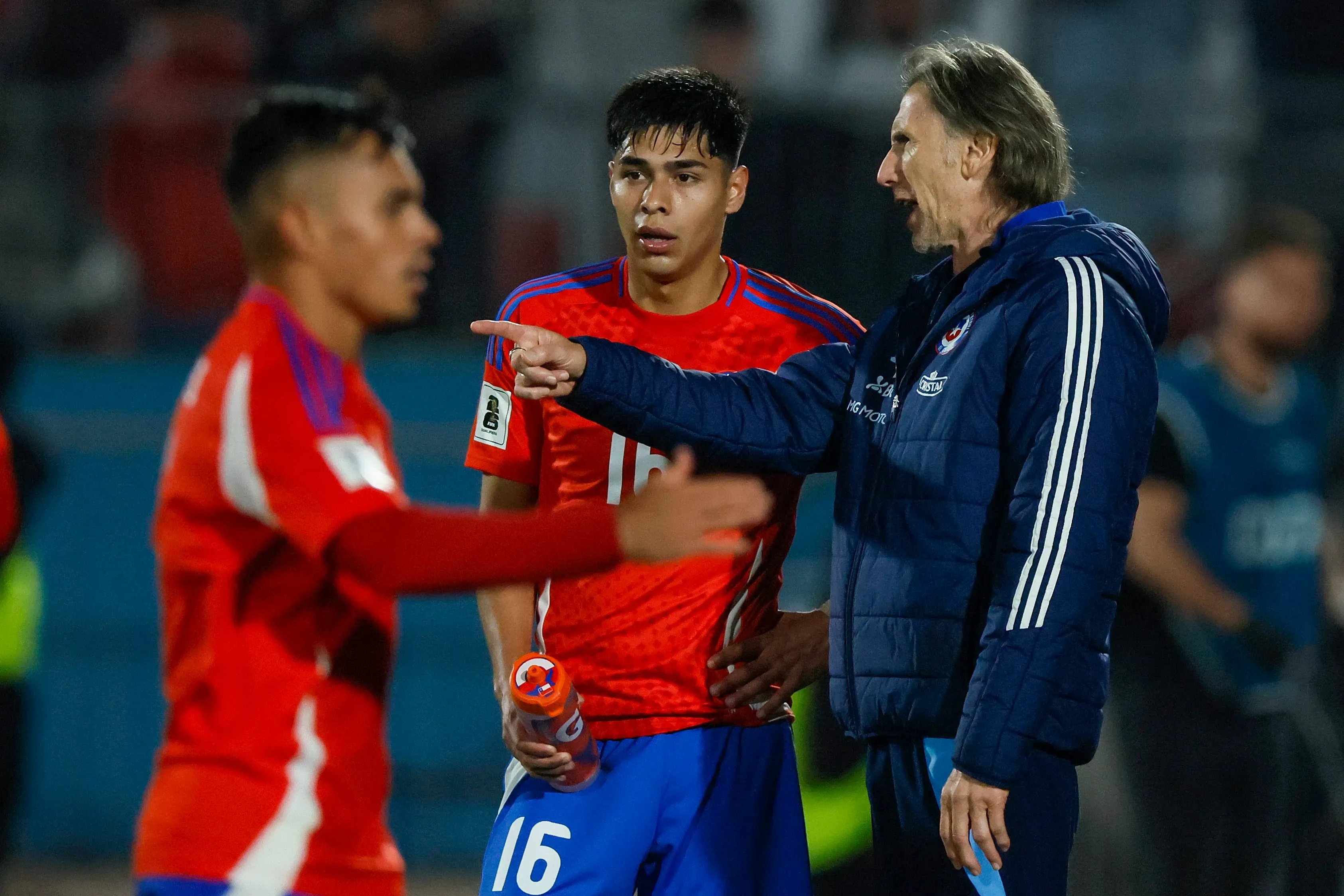Ricardo Gareca asegura que Chile debe encontrar su propio camino. Foto: Andrés Pina/Photosport