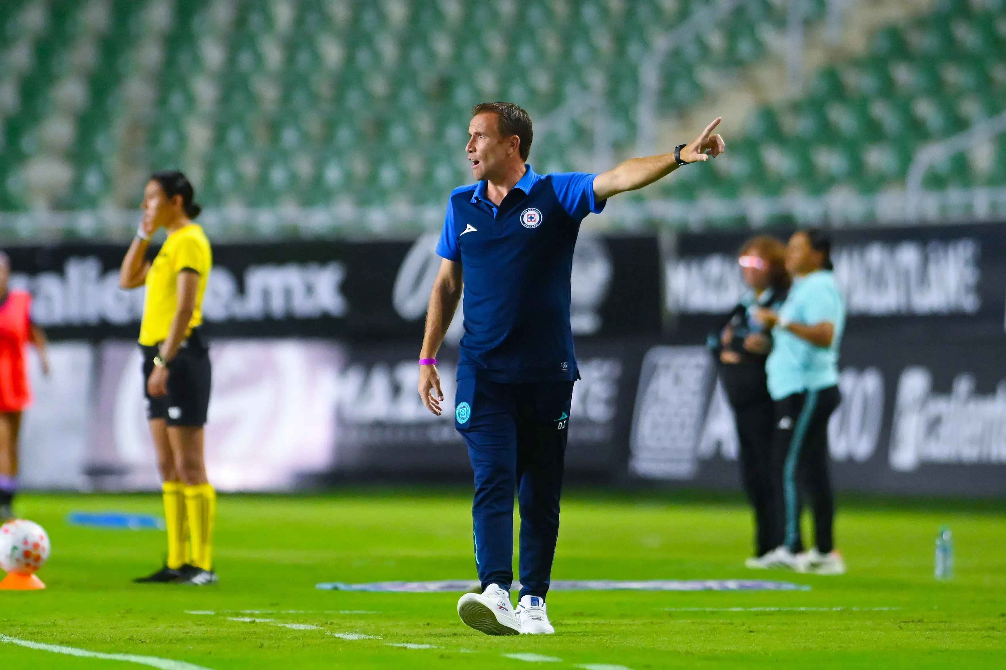 La historia detrás de Iván Alonso y Diego Testas, DT de Cruz Azul Femenil (Imago 7)