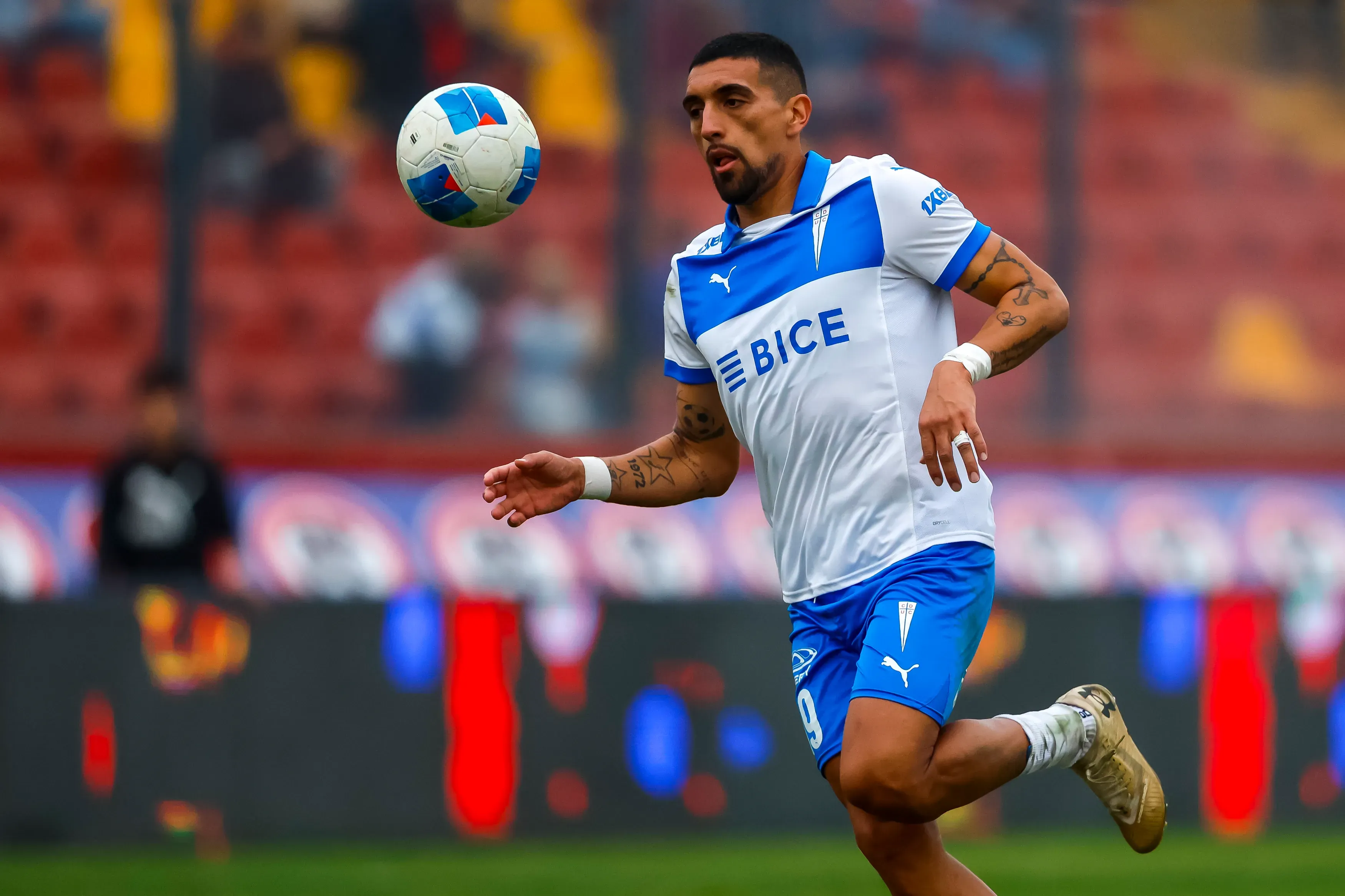 Brnaco Ampuero habló de su presente en la Franja/Photosport