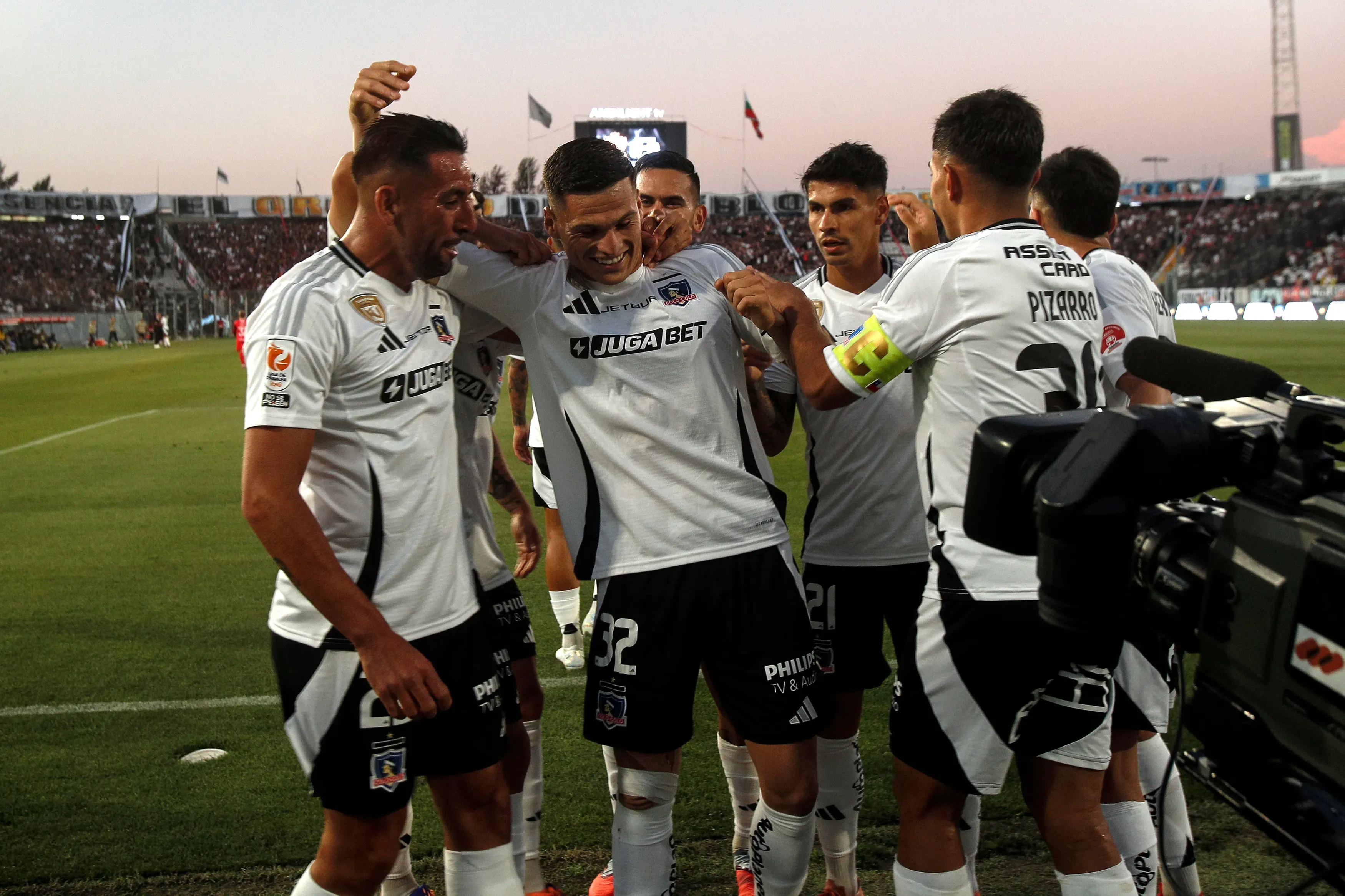 Colo Colo espera vender a Cepeda en este mercado