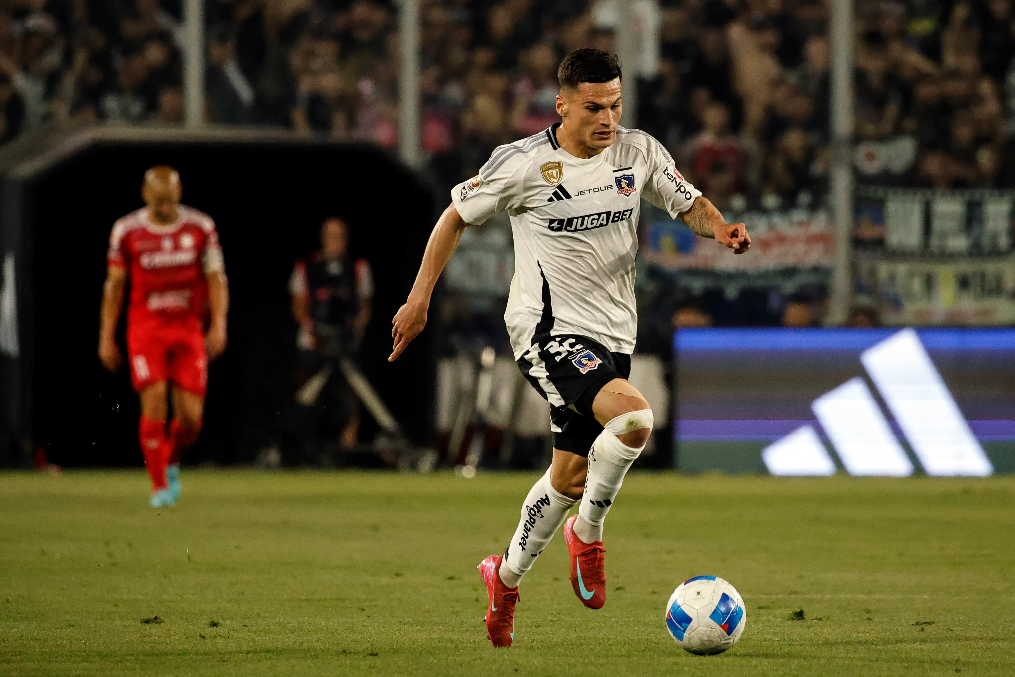 Coke Hevia asegura que Lucas Cepeda se va de Colo Colo.Imagen: Diego Martin/Photosport