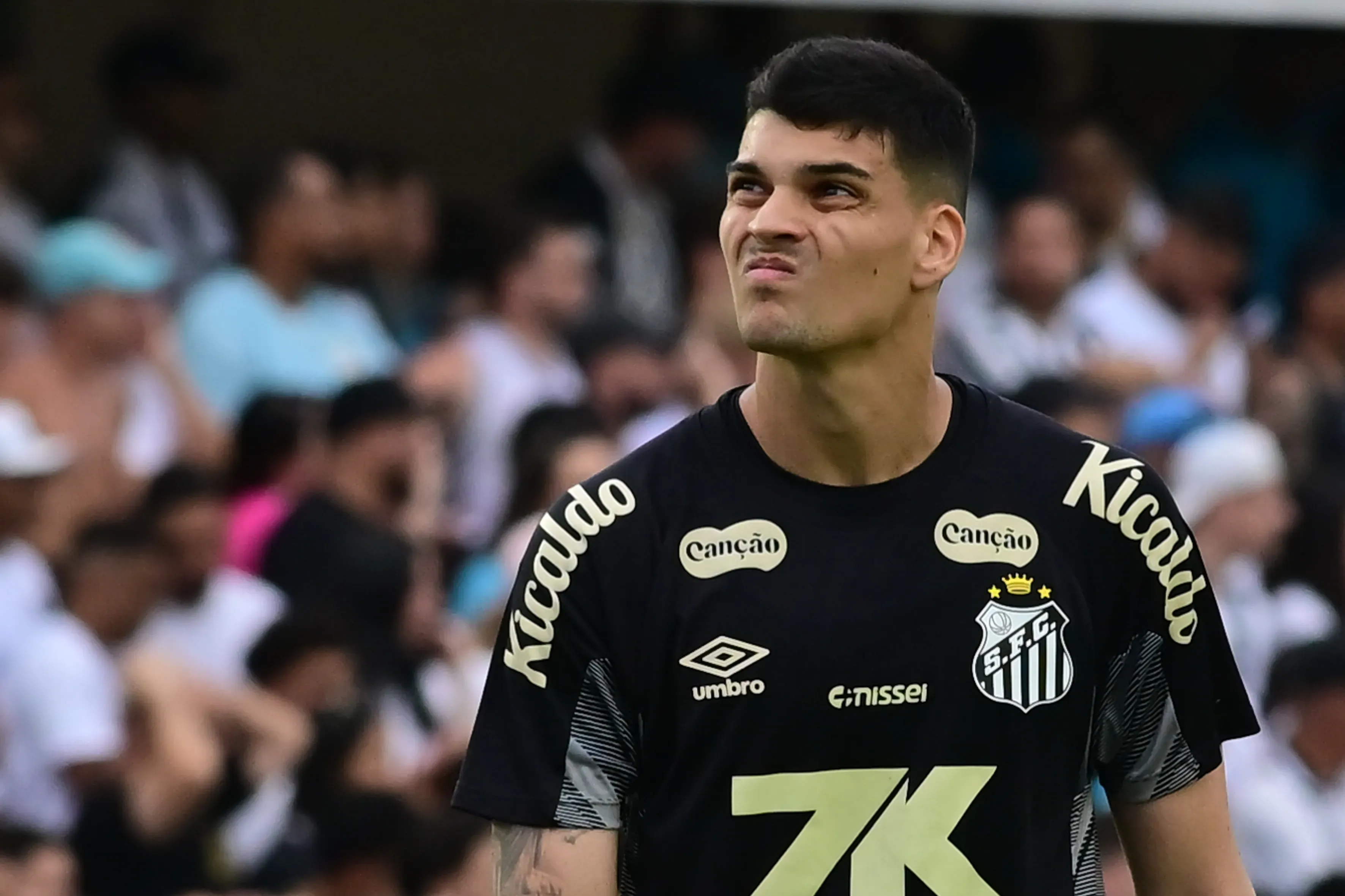 Com Brazão distante, Flamengo segue em busca de nomes para o gol. Foto: Jota Erre/AGIF