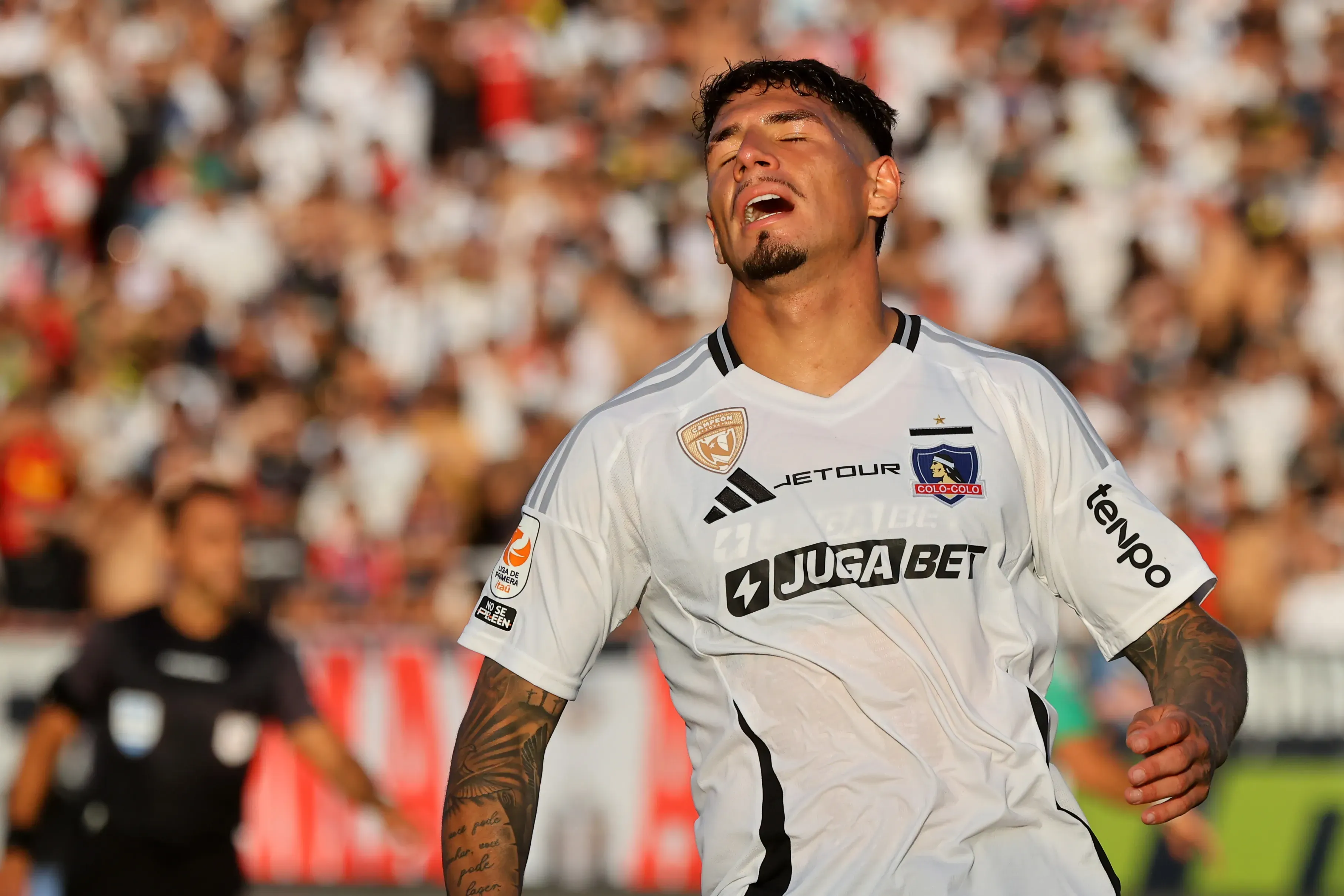 Alan Saldivia puede dejar Colo Colo. Foto: Jonnathan Oyarzun/Photosport