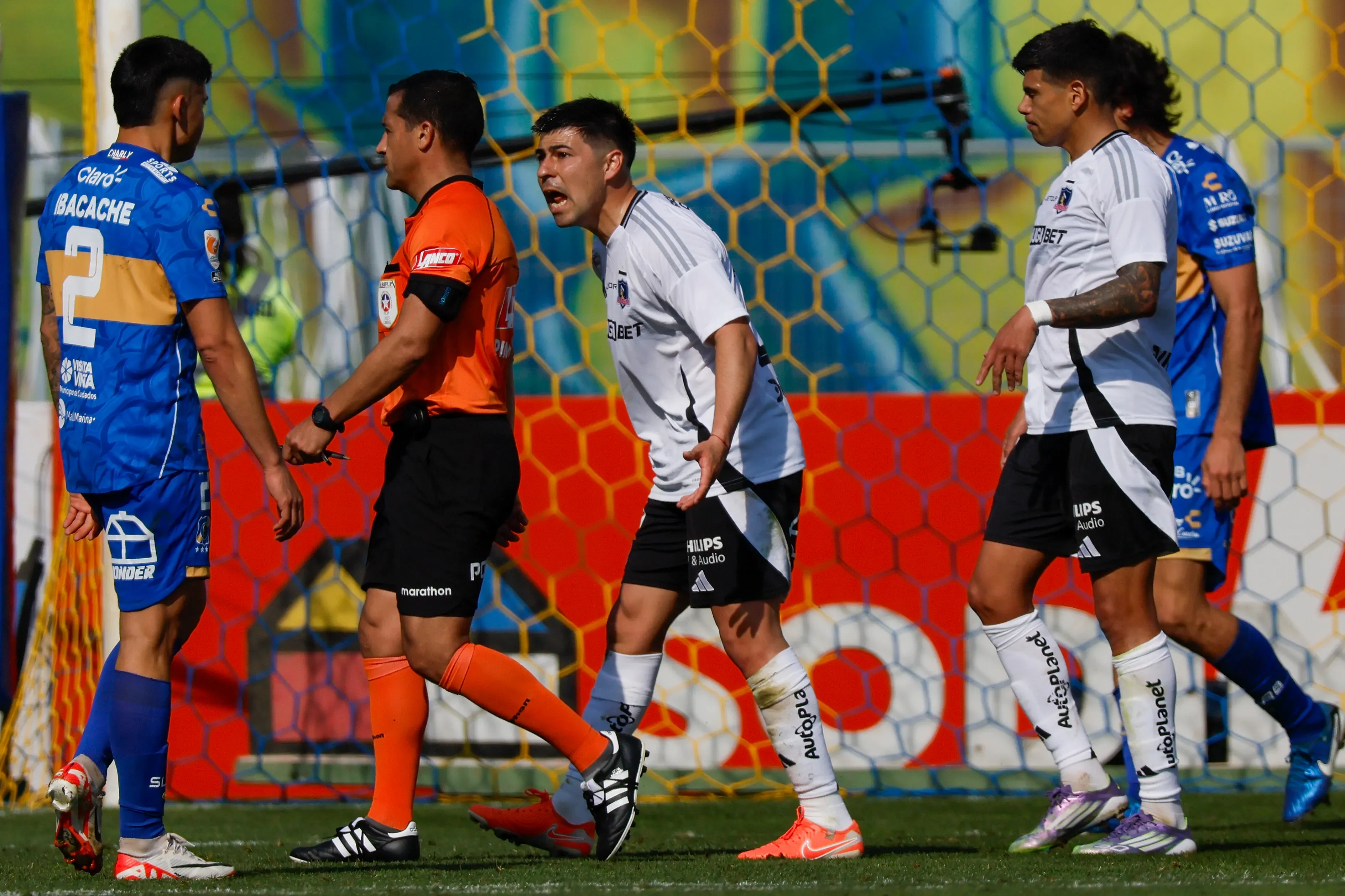 Colo Colo fue más, pero no pudo superar a Everton en Viña del Mar. El portero ruletero fue figura | Photosport