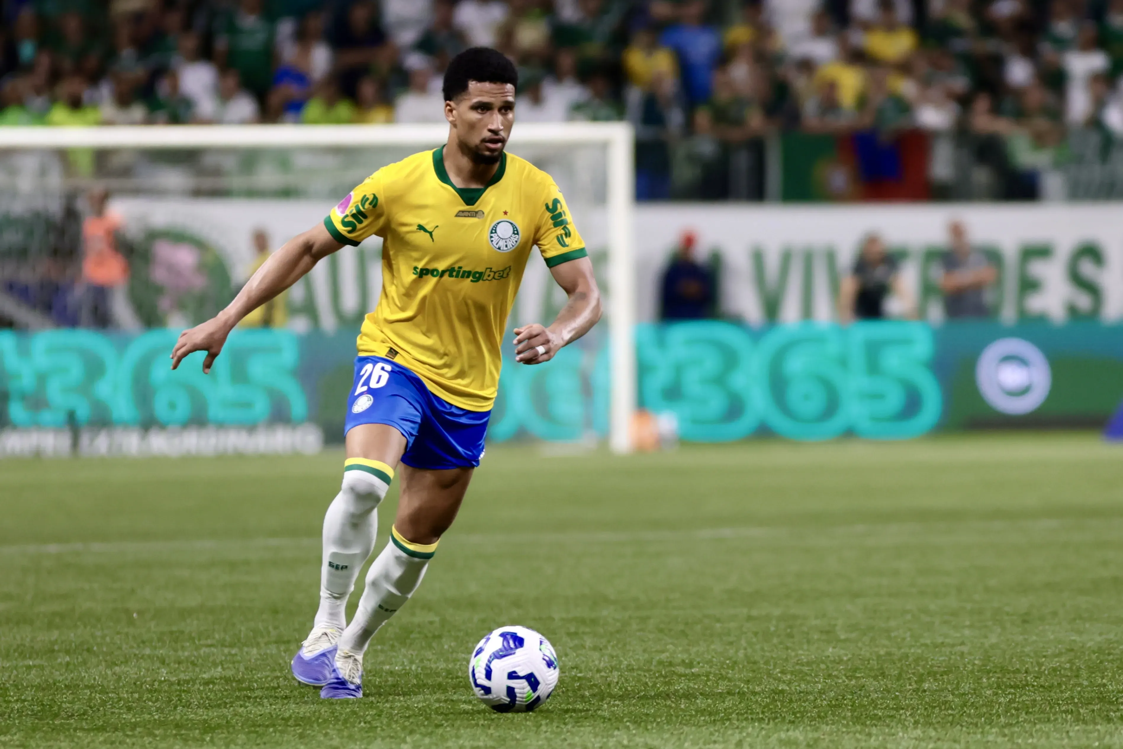 SP – SAO PAULO – 15/10/2025 – BRASILEIRO A 2025, PALMEIRAS X BRAGANTINO – Murilo jogador do Palmeiras durante partida contra o Bragantino no estadio Arena Allianz Parque pelo campeonato Brasileiro A 2025.
