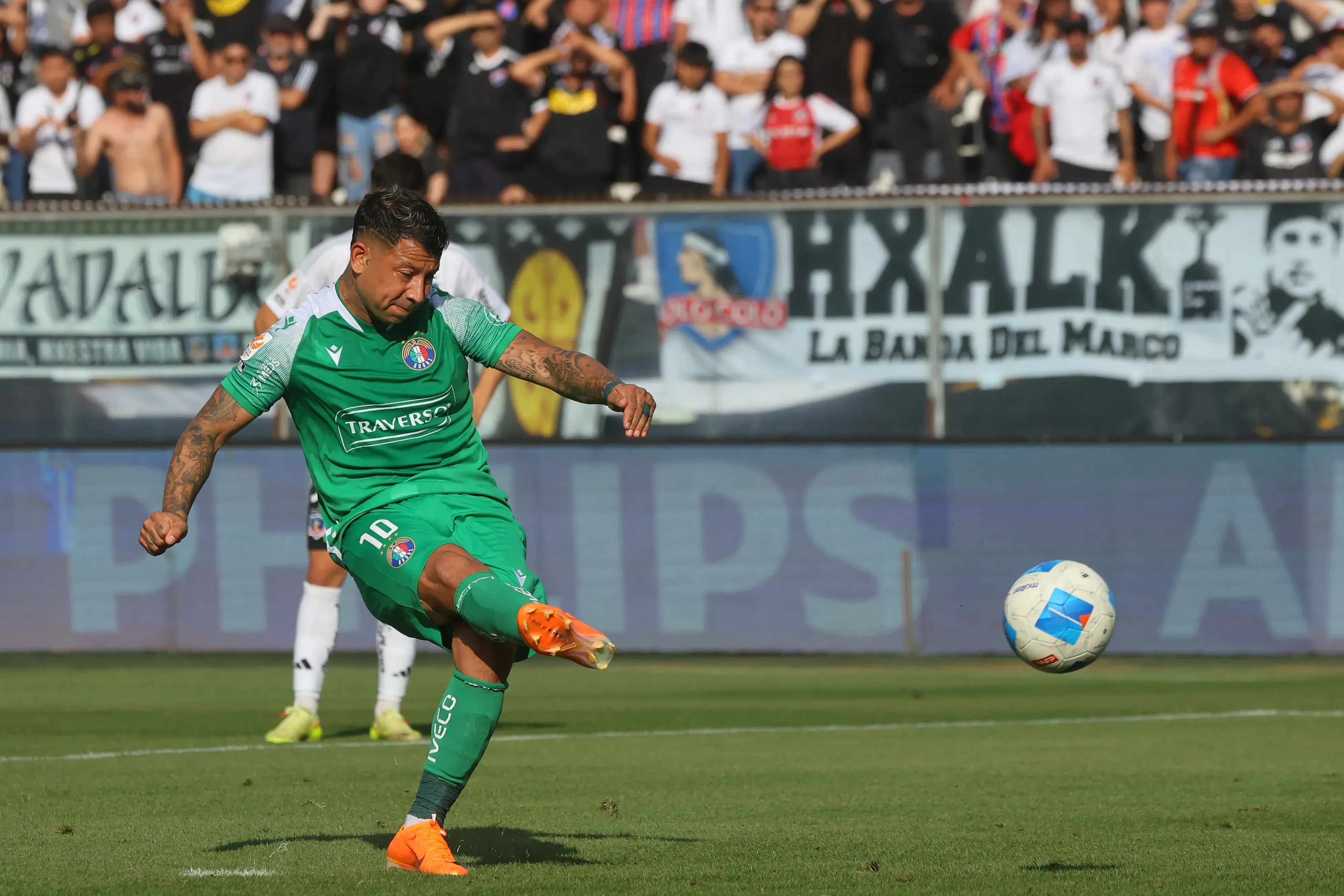 Leonardo Valencia apareció en el radar de Concepción. Foto: Jonnathan Oyarzun/Photosport