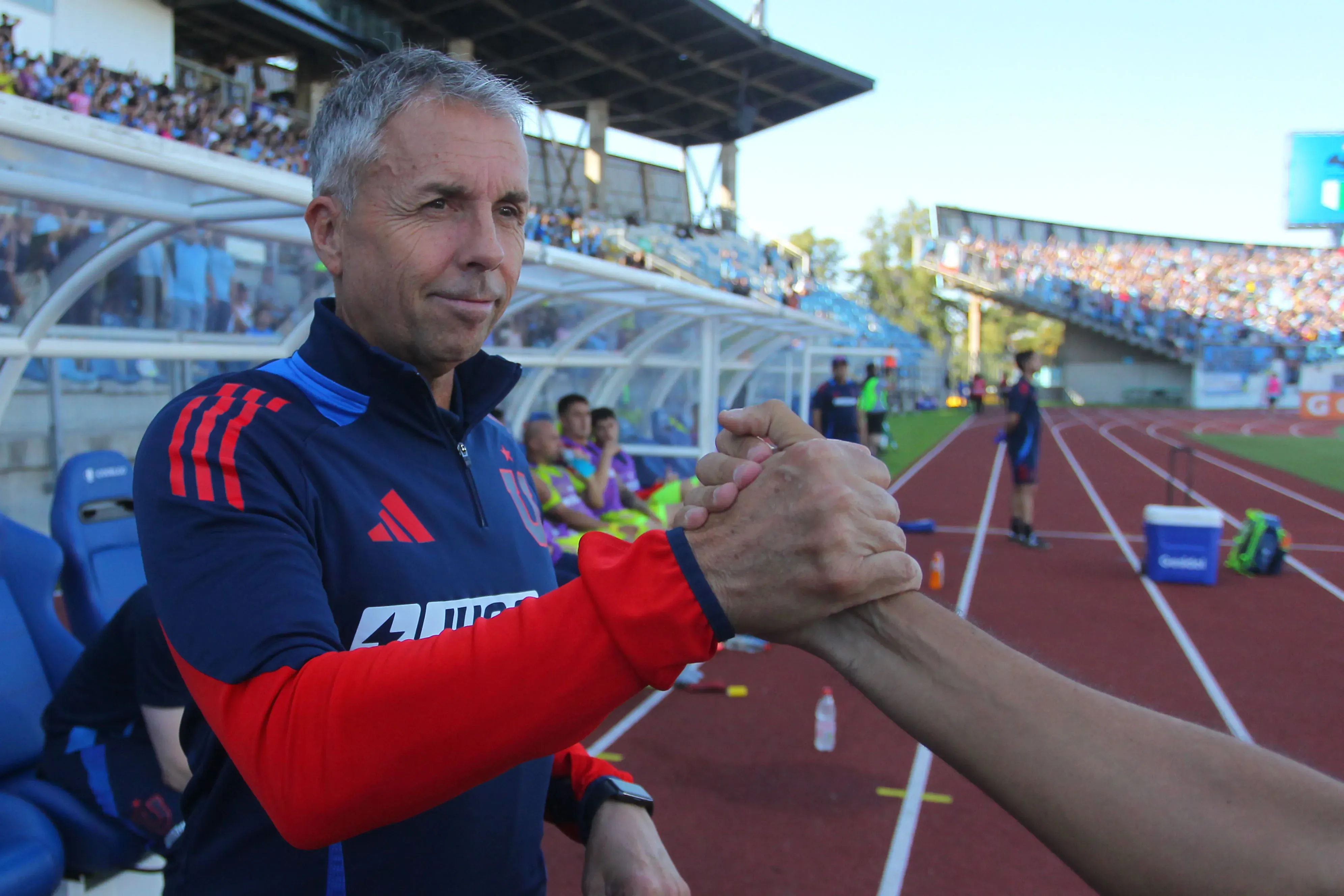 Gustavo Álvarez decidió acordar su salida con la U: los azules temían líos judiciales. Foto: Jorge Loyola/Photosport