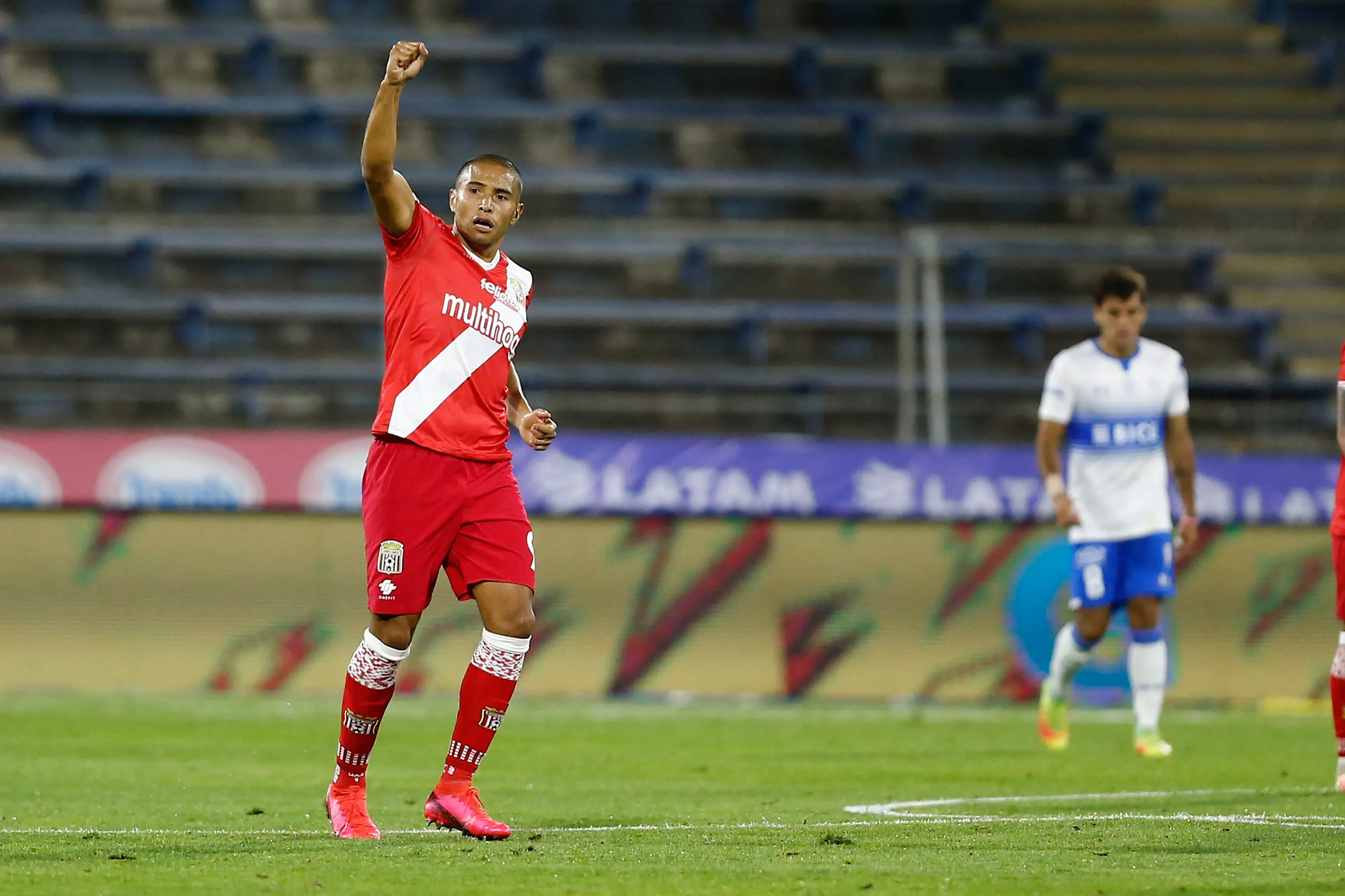 Leandro Benegas brilló en 2021 en Curicó Unido. Imagen: Photosport