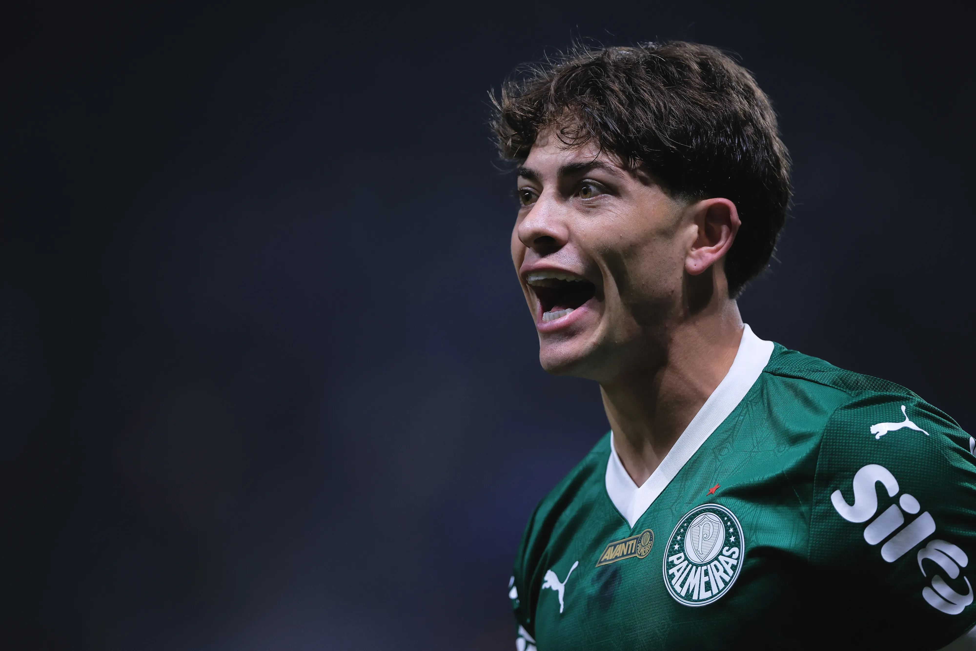 Alviverde seja continuar com o lateral-direito. Foto: Ettore Chiereguini/AGIF