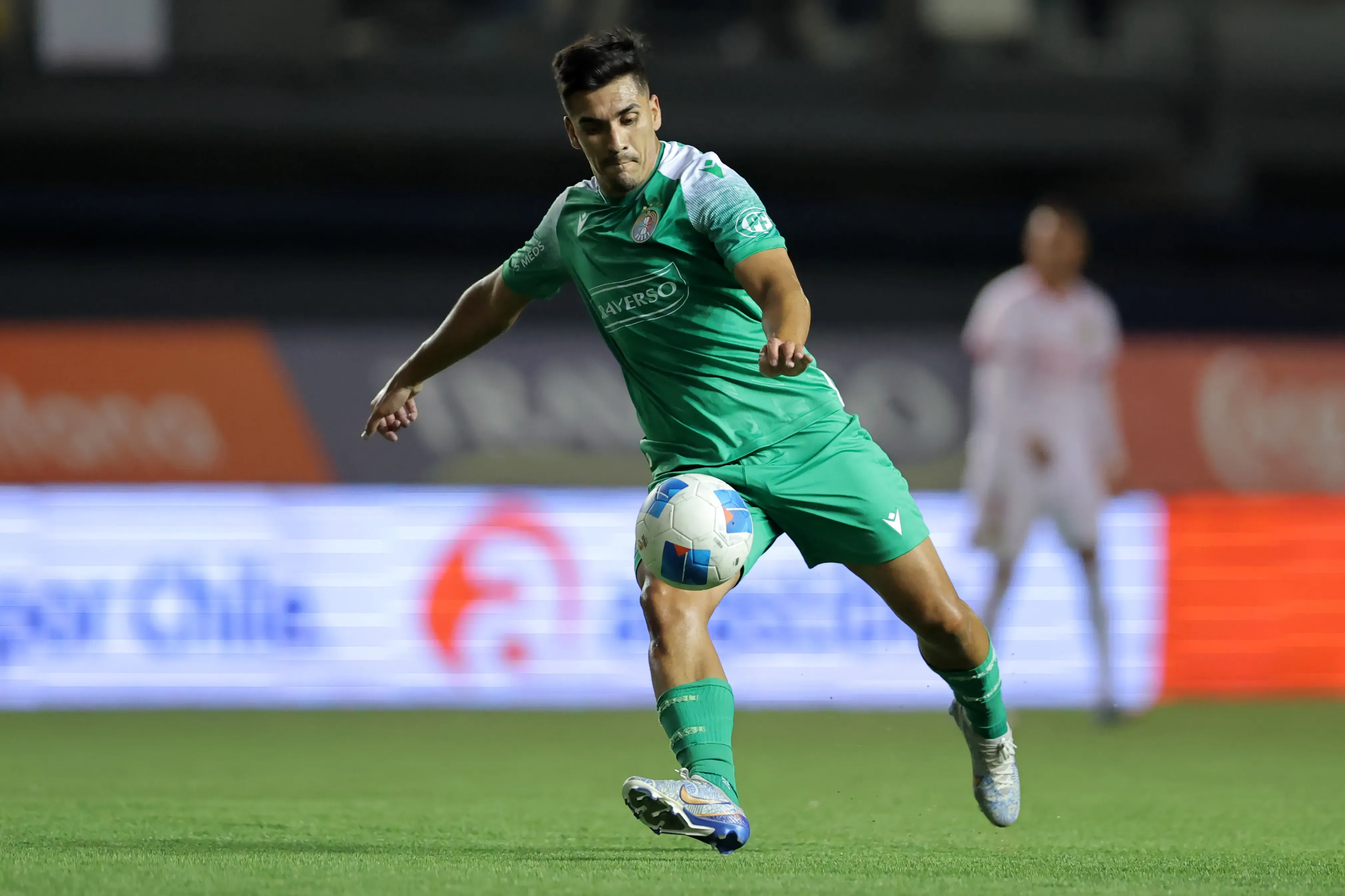 El jugador se queda en Audax para la temporada 2026/Photosport