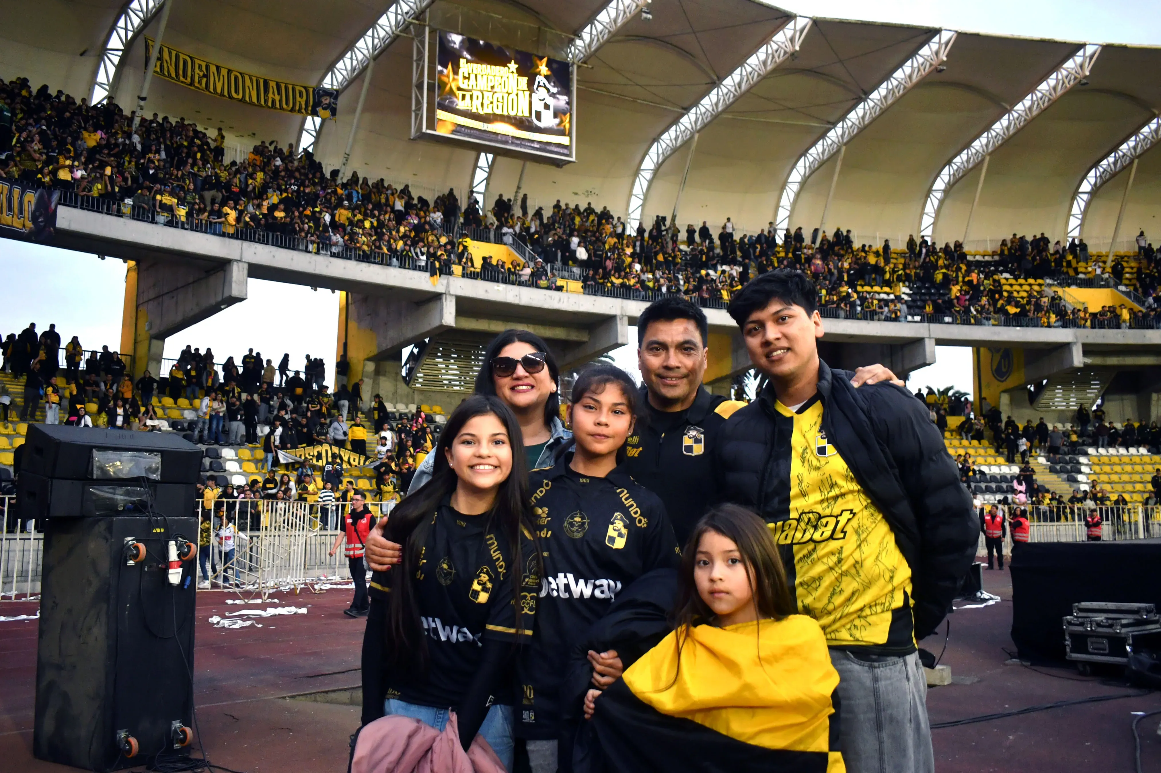 Esteban Gonzalez y su último duelo en los piratas/Photosport