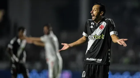 Thiago Ribeiro/AGIF - Nenê, meia do Vasco