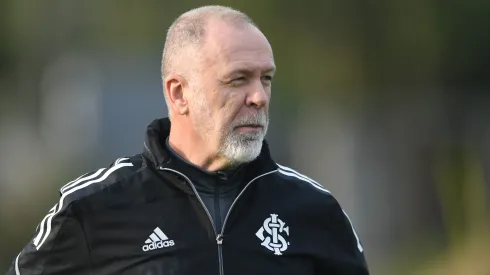 Foto: (Ricardo Duarte/Internacional) - Mano Menezes projetou a decisão do Internacional diante do Colo Colo, do Chile